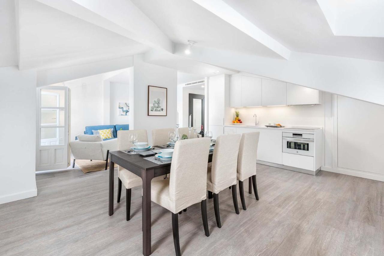 Merced Suites In Malaga By Solaga Holiday Homes Eksteriør bilde