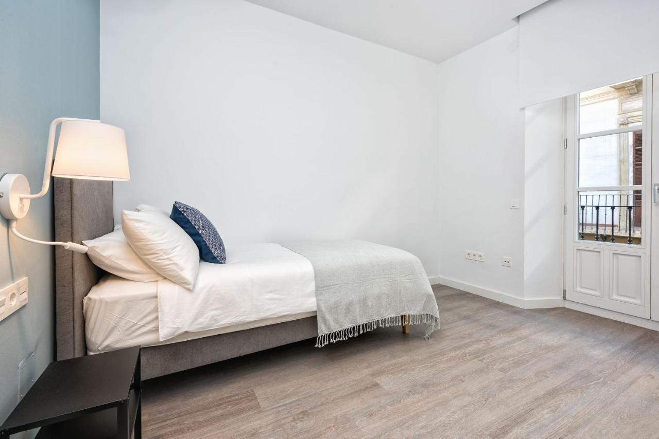 Merced Suites In Malaga By Solaga Holiday Homes Eksteriør bilde